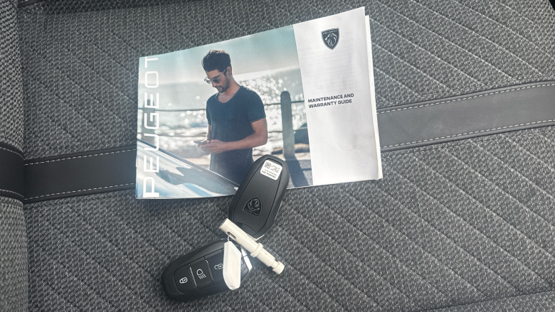 Peugeot 208 1.2 PureTech 100 Allure 5dr Petrol Hatchback